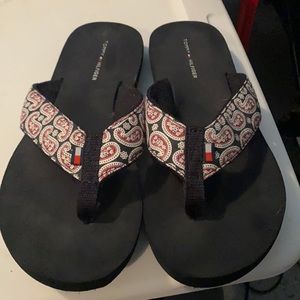 Size 7 Tommy Hillfiger Sandals